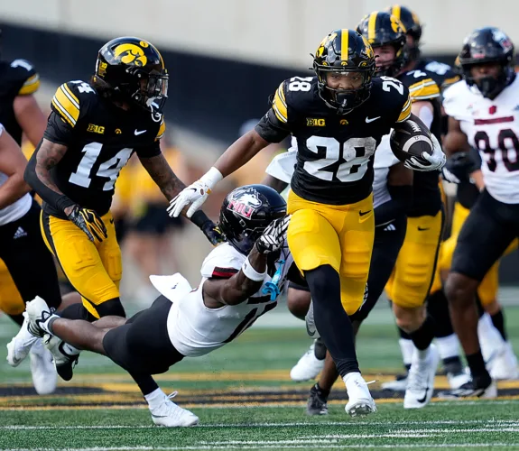 No. 22 Hawkeyes handle Huskies